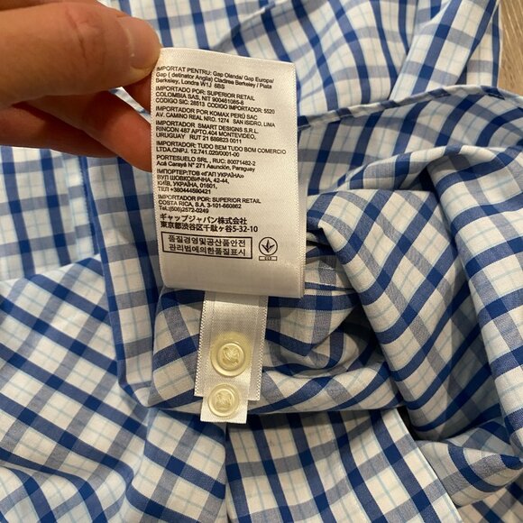 Banana Republic Non-Iron Tailored Slim Fit Button-Down Shirt – Size M - Picture 8 of 9